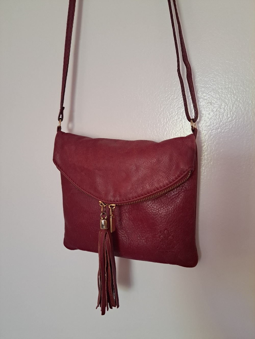 Vera Pelle Wine Red Crossbody Tassel Flap Bag